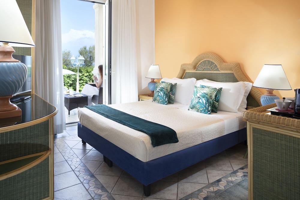 Hotel Orizzonte เบลลาเรีย-อีเจอา มารีนา ภายนอก รูปภาพ